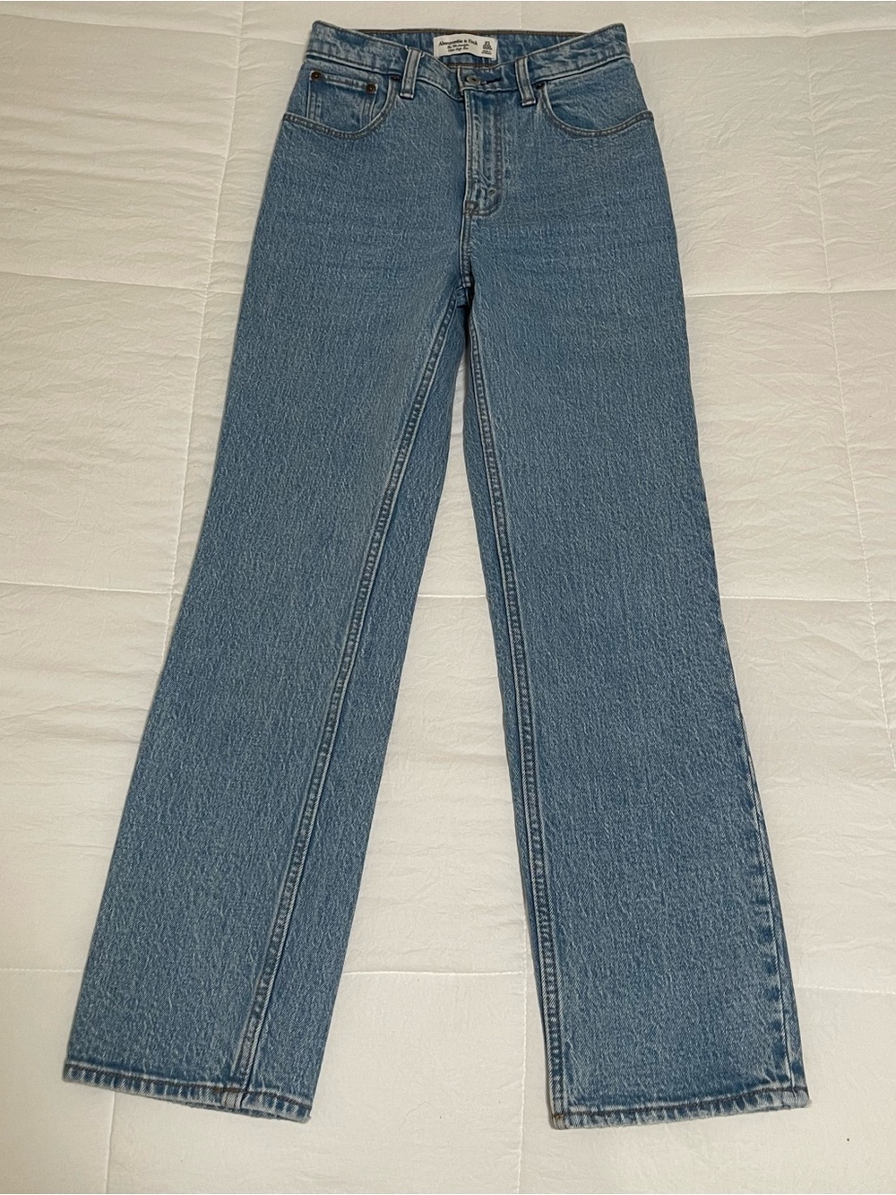 Abercrombie & Fitch The 90s Straight Ultra High Rise Jeans